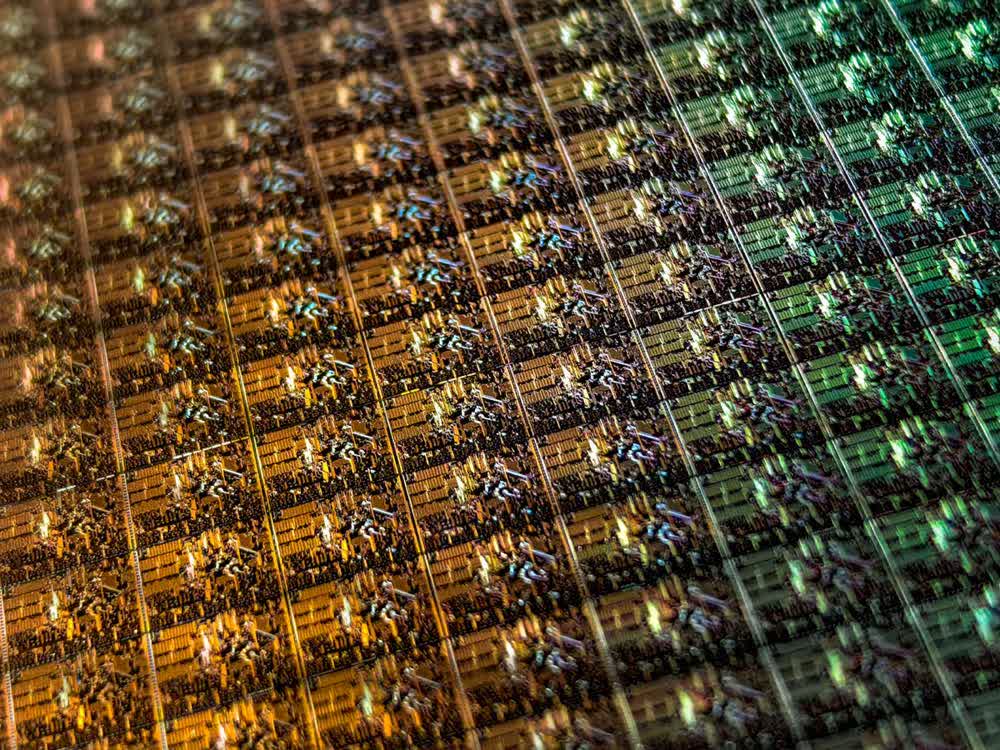 Array of thin film samples showcasing metals, oxides, and specialty materials.